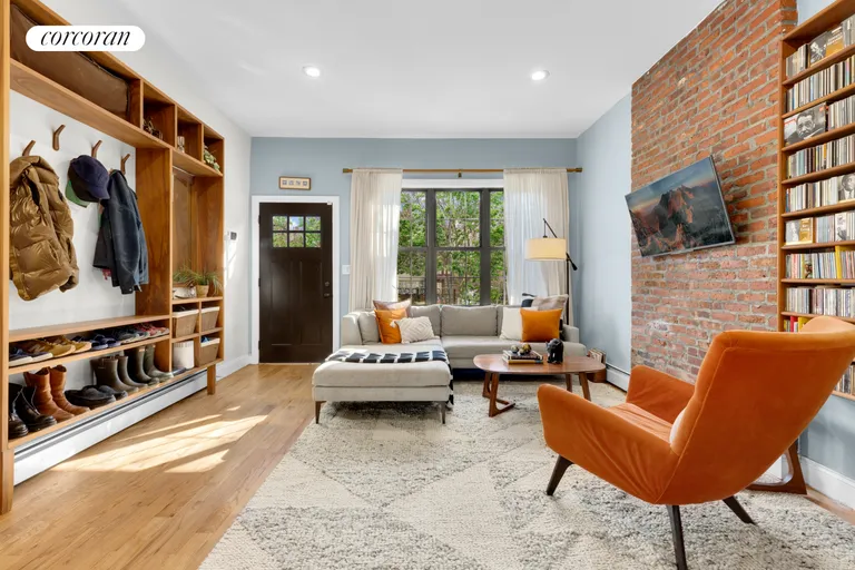 New York City Real Estate | View 4 East 28th Street | 4 Beds, 3.5 Baths | View 1