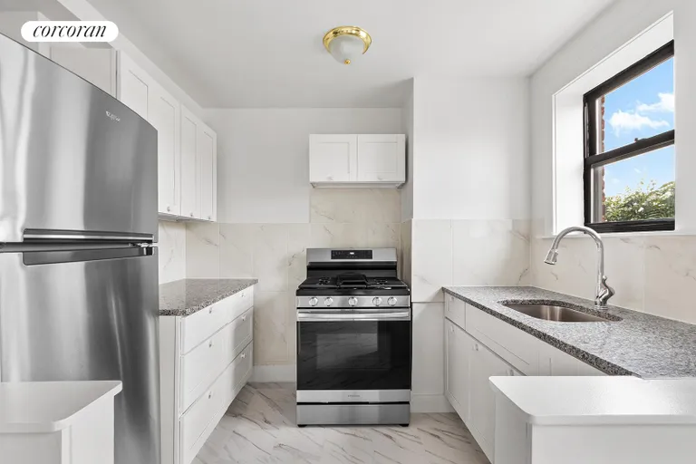 New York City Real Estate | View 420 West 206th Street, 5C | Kitchen | View 2