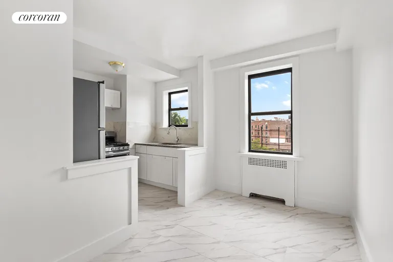 New York City Real Estate | View 420 West 206th Street, 5C | Dining Alcove | View 3