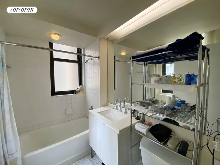 New York City Real Estate | View 56 Pine Street, 14A | room 3 | View 4