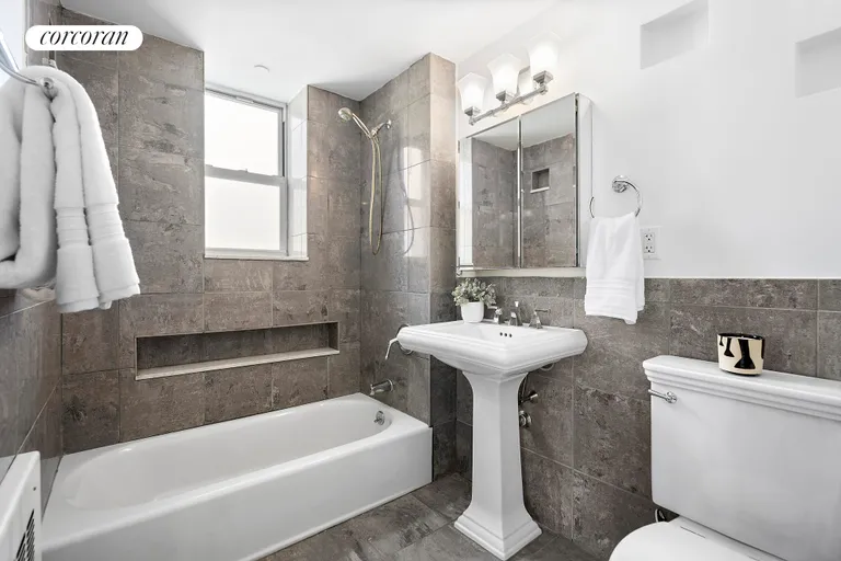New York City Real Estate | View 266 West 115th Street, 6A | Full Bathroom | View 9