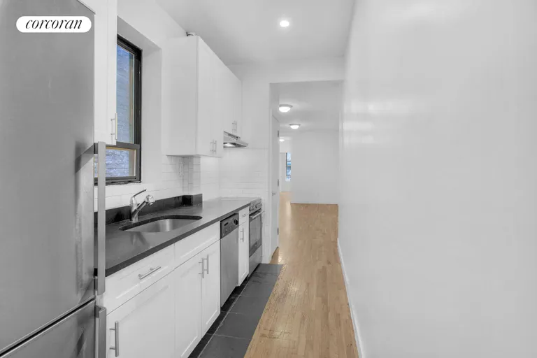 New York City Real Estate | View 317 East 89th Street, 2W | room 1 | View 2