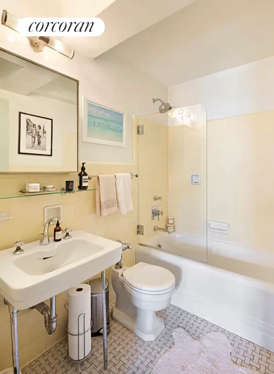 New York City Real Estate | View 302 West 12th Street, 2C | Full Bathroom | View 6