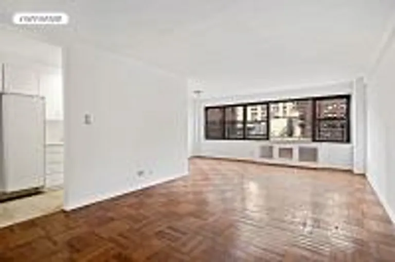 New York City Real Estate | View 347 East 53rd Street, 7D | room 1 | View 2