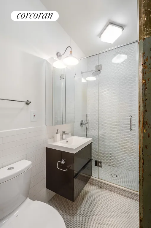 New York City Real Estate | View 1 Rockwell Place, 2D | room 4 | View 5