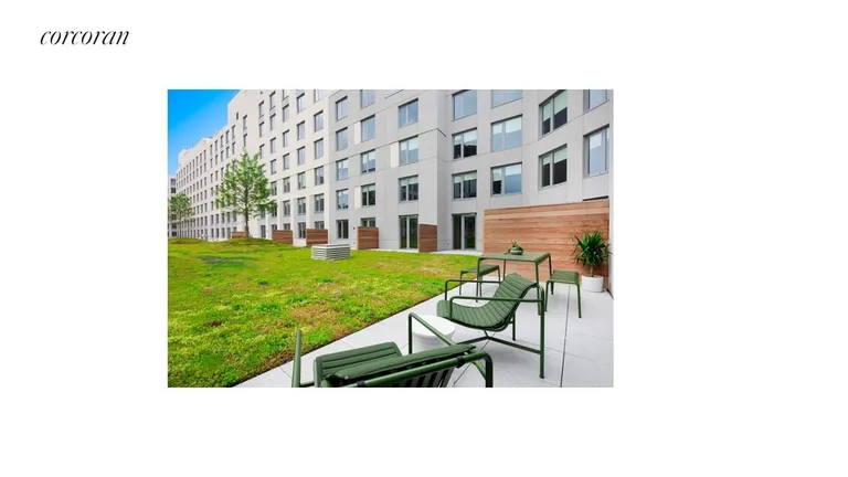 New York City Real Estate | View 30-77 Vernon Boulevard, PH721W | room 10 | View 11