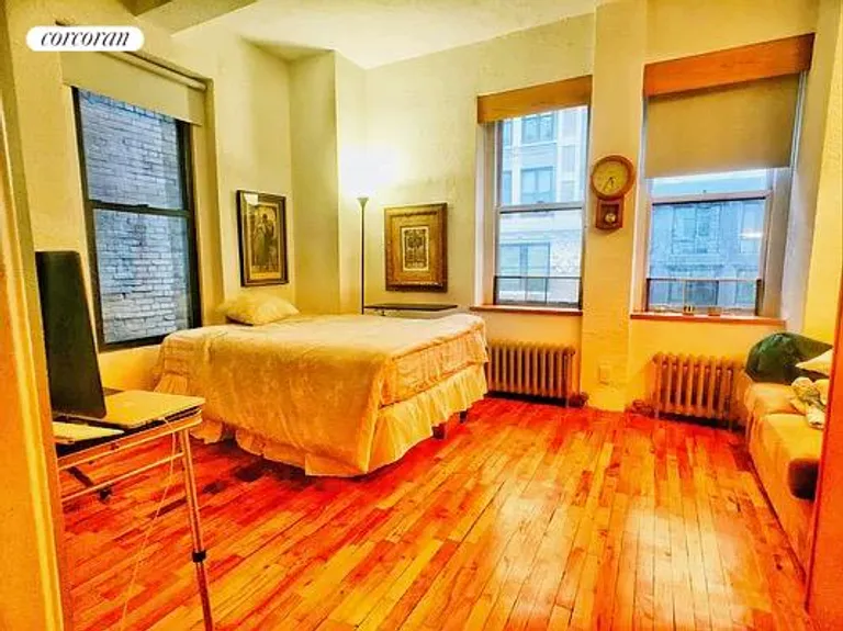 New York City Real Estate | View 4 Lexington Avenue, 11P | 1 Bath | View 1