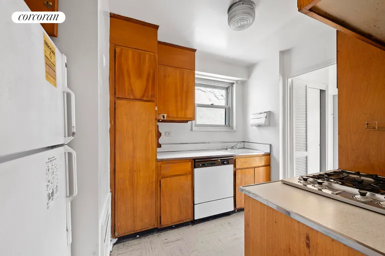 New York City Real Estate | View 15 CHARLES STREET, 5C | Kitchen | View 4