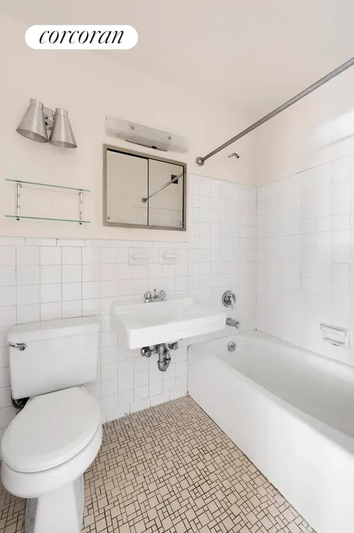New York City Real Estate | View 15 CHARLES STREET, 5C | Full Bathroom | View 5