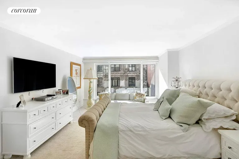 New York City Real Estate | View 200 Central Park South, 15M | room 5 | View 6