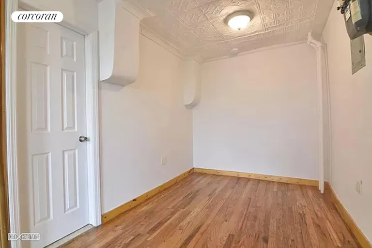 New York City Real Estate | View 129 Columbia Street, 2F | room 3 | View 4