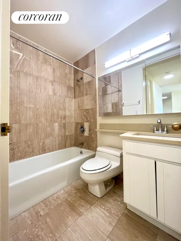 New York City Real Estate | View 350 West 50th Street, 23D | Full Bathroom | View 12