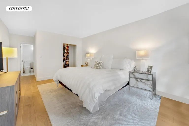 New York City Real Estate | View 340 East 64th Street, 6M | room 4 | View 5