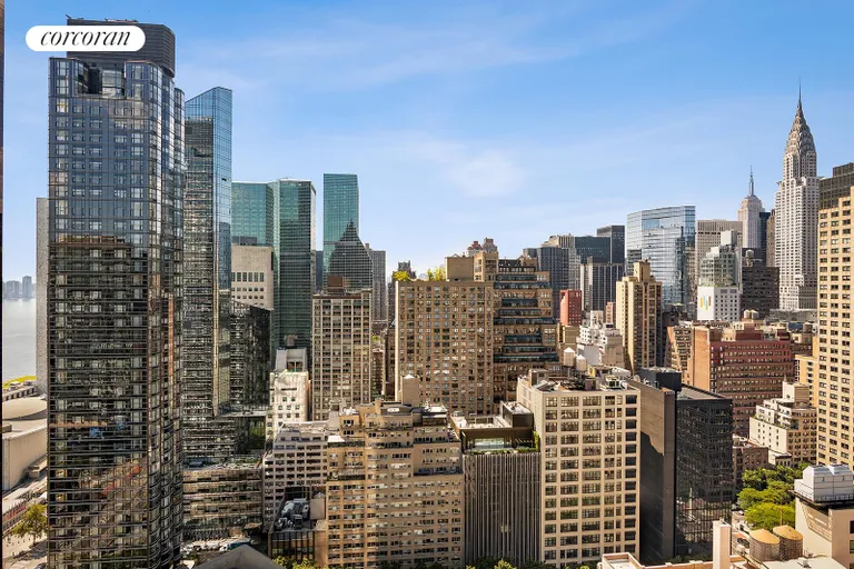New York City Real Estate | View 100 United Nations Plaza, 35D | Expansive southern views | View 13