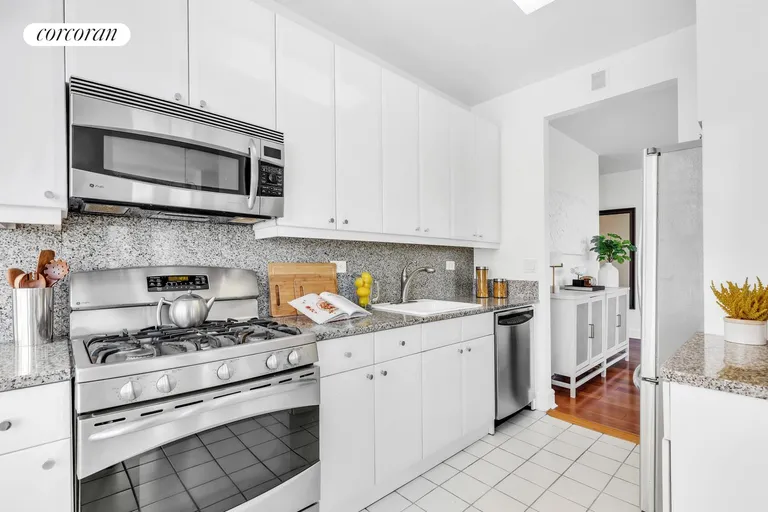 New York City Real Estate | View 200 Riverside Boulevard, 19A | Kitchen | View 4
