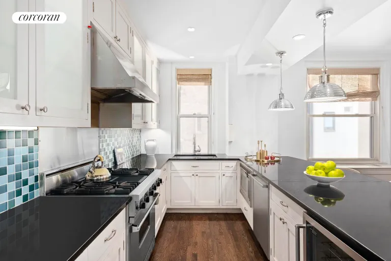 New York City Real Estate | View 1150 Fifth Avenue, 6E | Kitchen | View 4