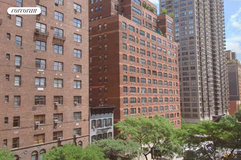 New York City Real Estate | View 230 East 79th Street, 8C | room 7 | View 8