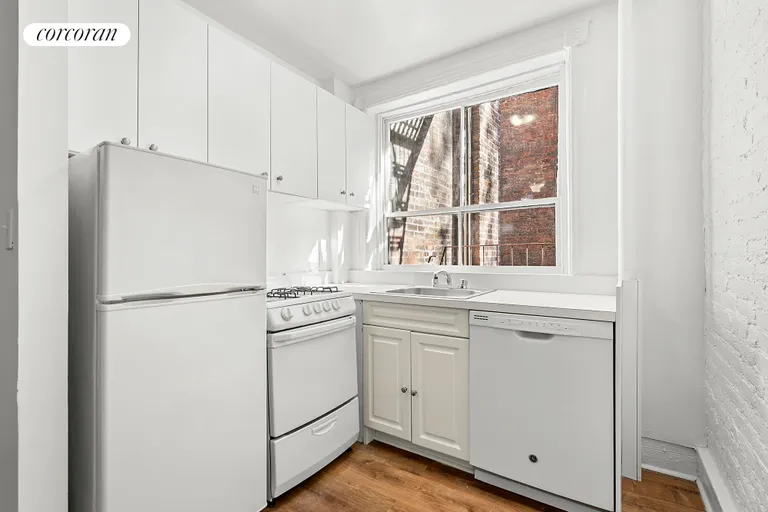 New York City Real Estate | View 56 Perry Street, 2W | room 2 | View 3