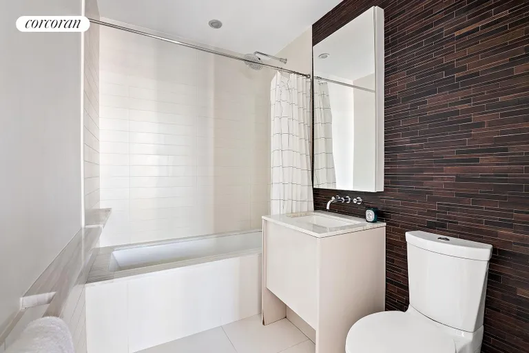 New York City Real Estate | View 2 Northside Piers, 29NY | Full Bathroom | View 10