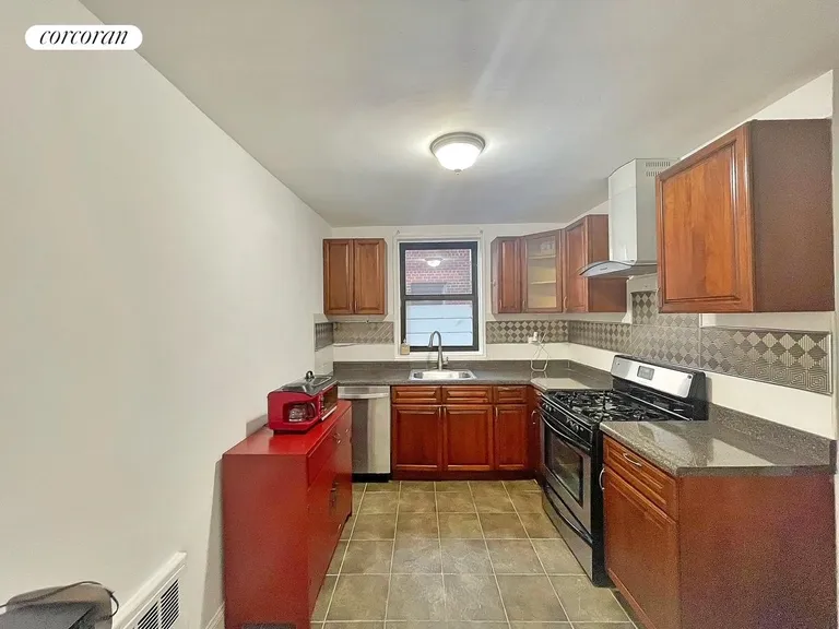 New York City Real Estate | View 1200 East 53rd Street, 6F | room 5 | View 6