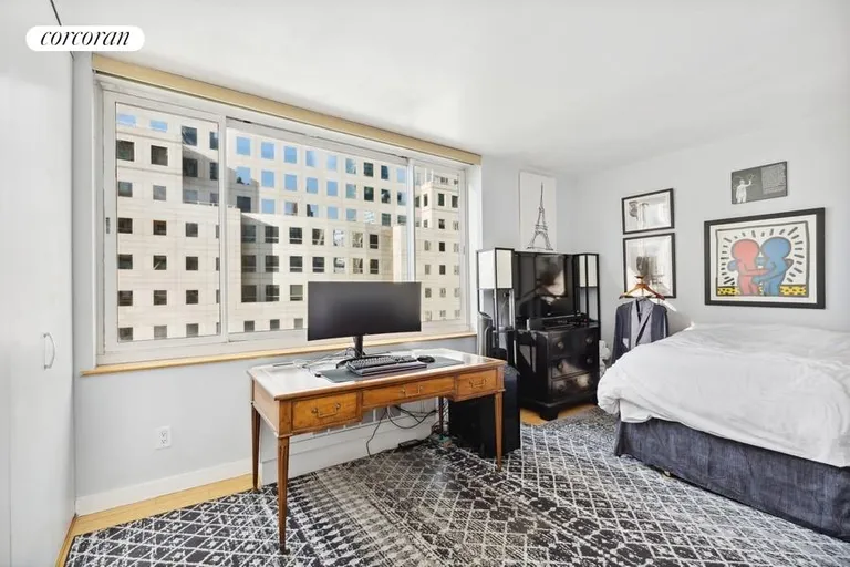 New York City Real Estate | View 250 South End Avenue, 8D | Split Bedroom | View 10