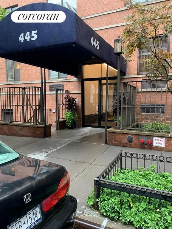 New York City Real Estate | View 445 West 19th Street, 2G | Building Entrance | View 7