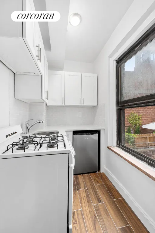 New York City Real Estate | View 319 East 50th Street, 12L | room 3 | View 4
