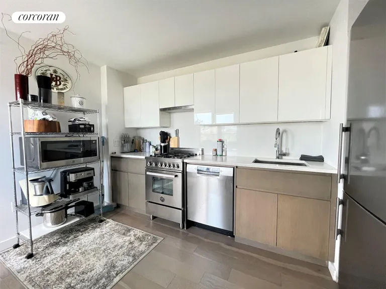 New York City Real Estate | View 107 Columbia Heights, 11A | room 3 | View 4