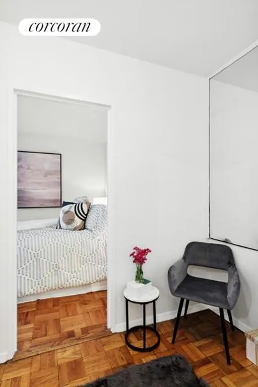 New York City Real Estate | View 20 East 9th Street, 4G | room 6 | View 7
