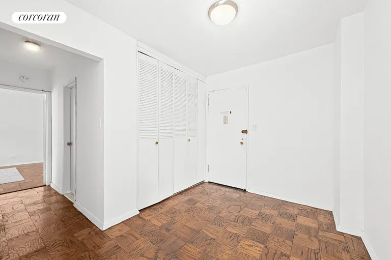 New York City Real Estate | View 420 East 72nd Street, 20C | Other Listing Photo | View 8