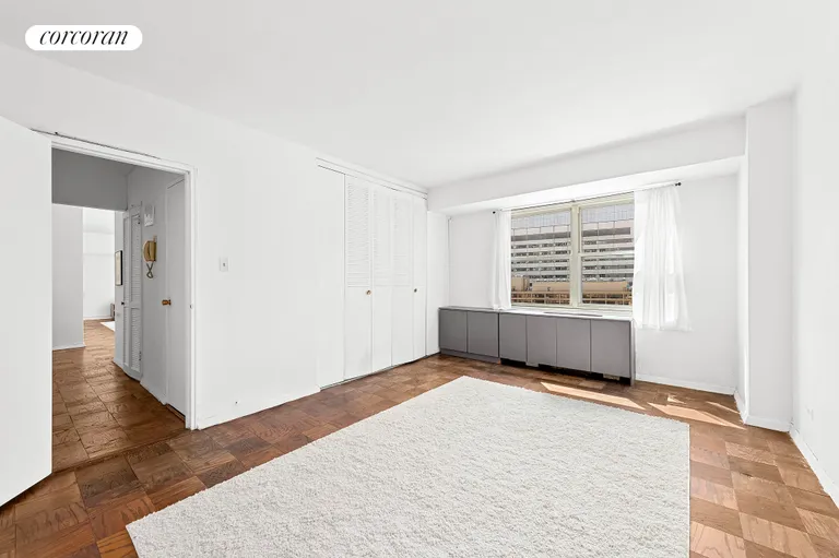 New York City Real Estate | View 420 East 72nd Street, 20C | Other Listing Photo | View 5