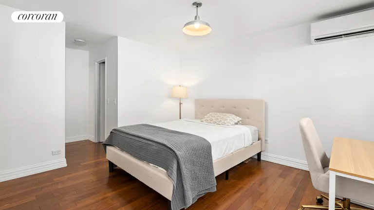New York City Real Estate | View 225 East 86th Street, 605 | Bedroom | View 6