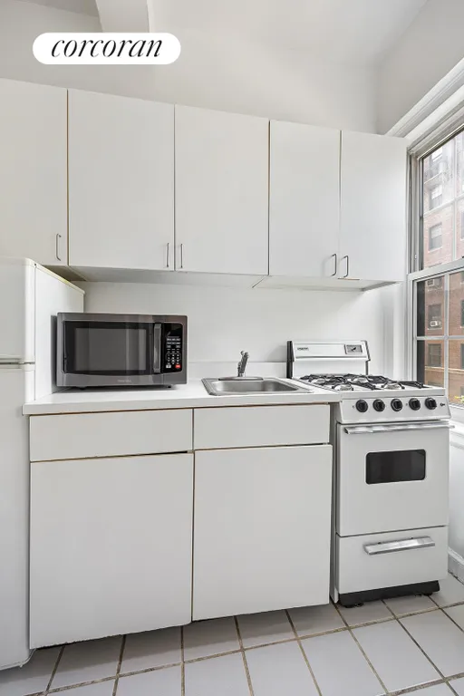 New York City Real Estate | View 155 Henry Street, 3H | room 2 | View 3