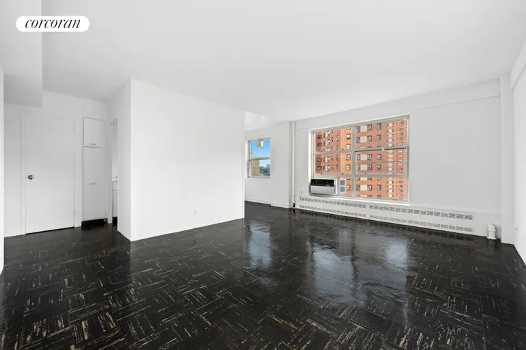 New York City Real Estate | View 80 LaSalle Street, 13C | Living Room | View 2