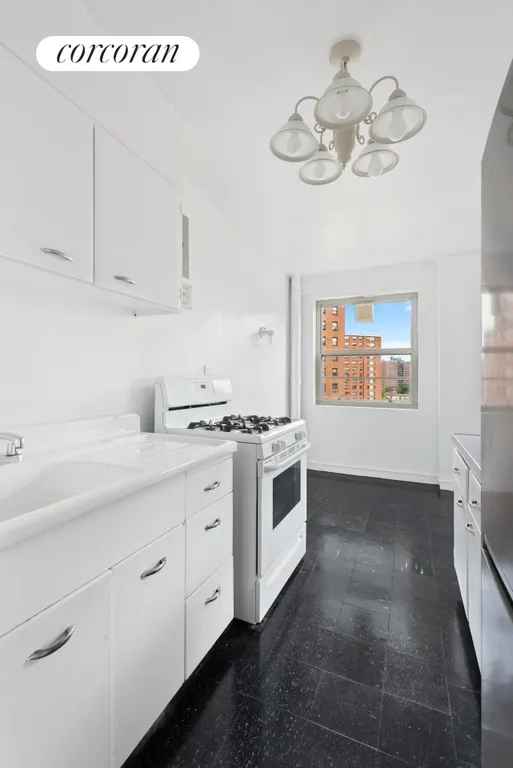 New York City Real Estate | View 80 LaSalle Street, 13C | Kitchen | View 7