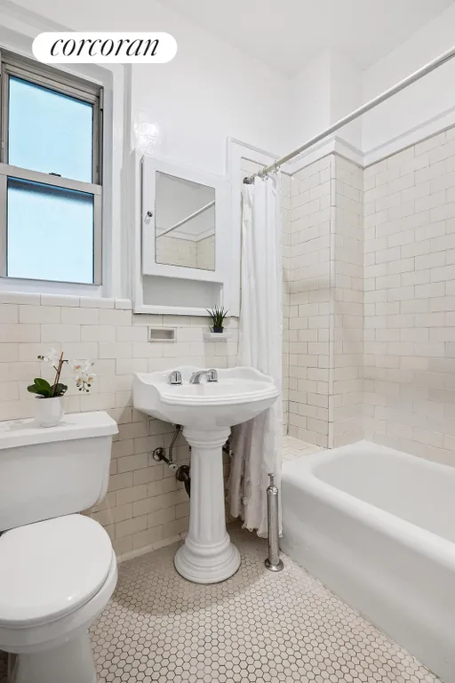 New York City Real Estate | View 155 Henry Street, 3C | Full Bathroom | View 4