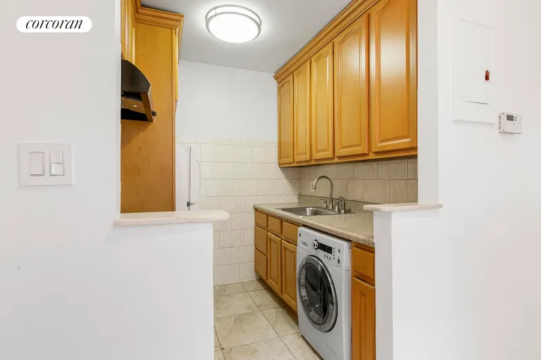 New York City Real Estate | View 260 Linden Boulevard, 3H | room 4 | View 5