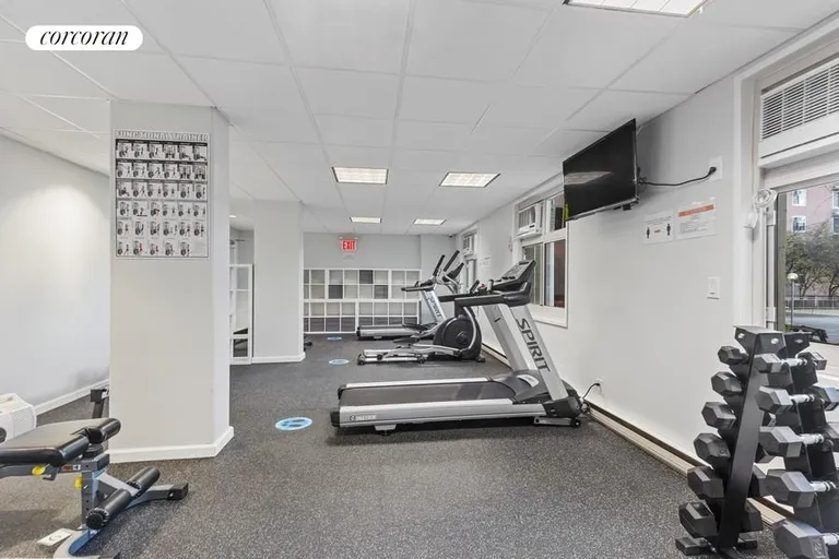 New York City Real Estate | View 555 Main Street, 1111 | Gym | View 8