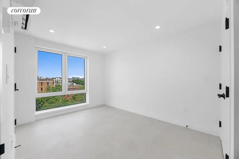New York City Real Estate | View 2321 Belmont Avenue, 6G | room 2 | View 3