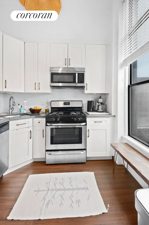 New York City Real Estate | View 76 1st Place | room 8 | View 9