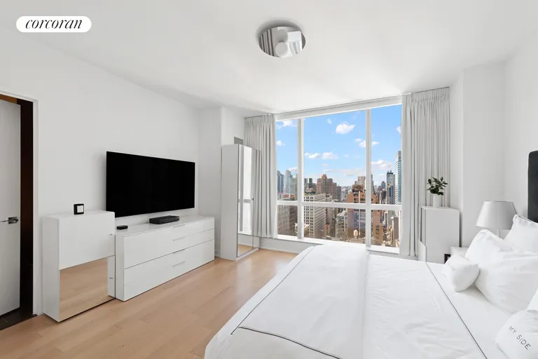 New York City Real Estate | View 400 Park Avenue South, 31C | Bedroom | View 9