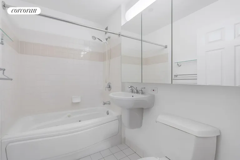 New York City Real Estate | View 1400 Fifth Avenue, 4H | Primary Bathroom | View 8