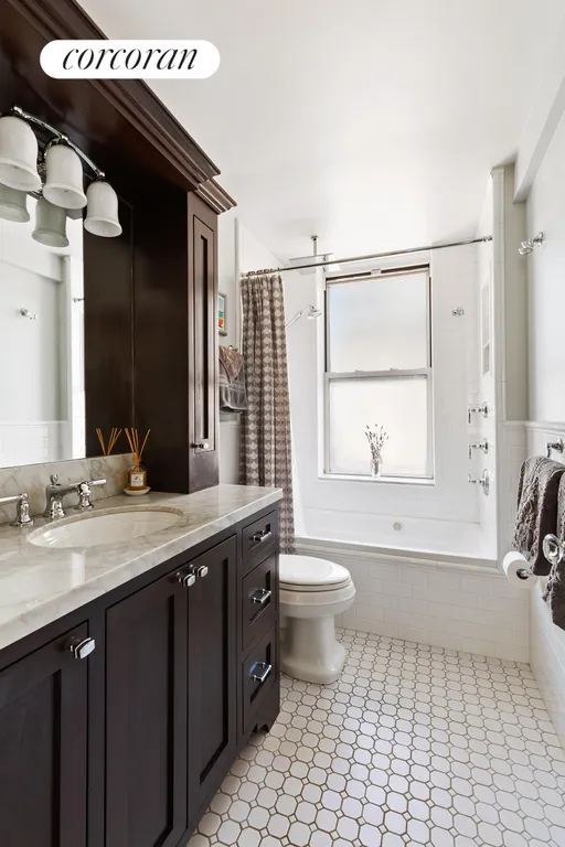 New York City Real Estate | View 242 East 19th Street, 14D | Full Bathroom | View 8