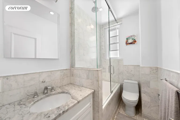 New York City Real Estate | View 780 West End Avenue, 12D | Full Bathroom | View 11