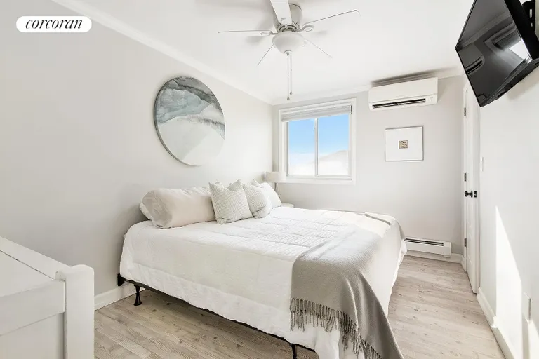 New York City Real Estate | View 36 Beach 221st Street | room 6 | View 7
