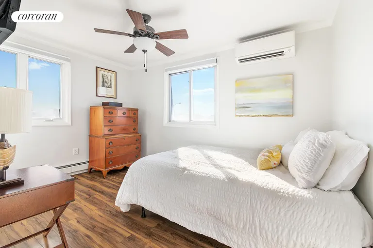 New York City Real Estate | View 36 Beach 221st Street | room 7 | View 8