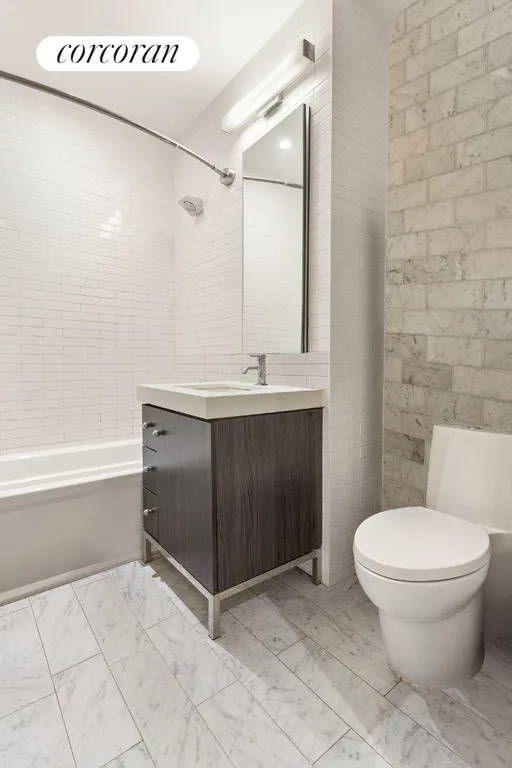 New York City Real Estate | View 416 West 52nd Street, TH225 | Primary Bathroom | View 6