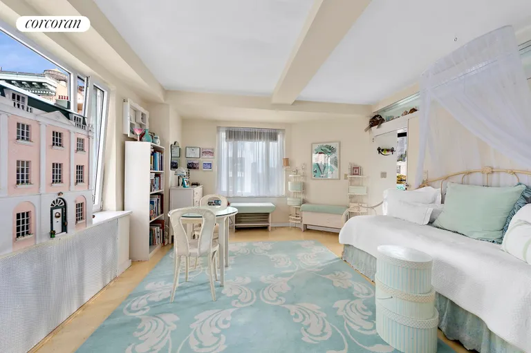 New York City Real Estate | View 120 East 79th Street, 20A | Bedroom | View 7