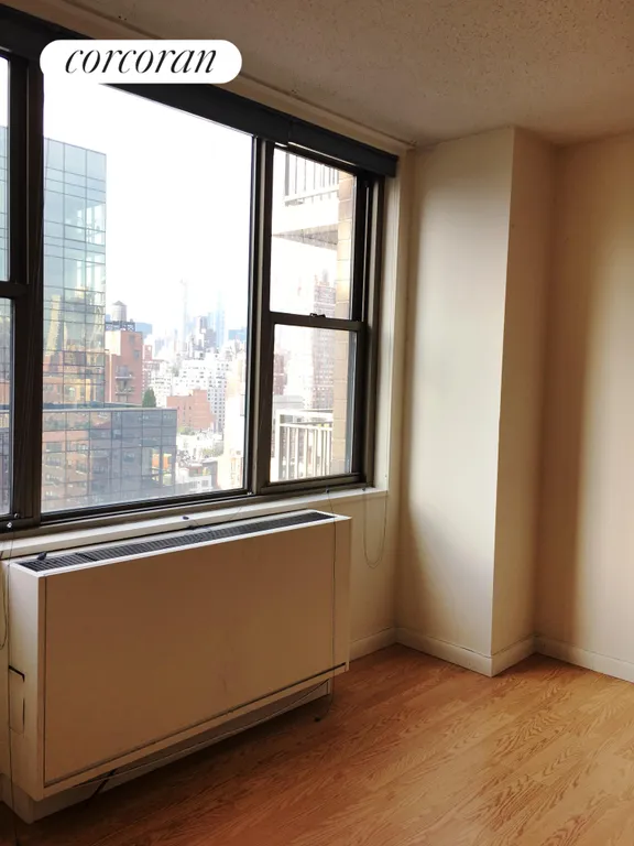 New York City Real Estate | View 301 East 79th Street, 19R | View | View 7