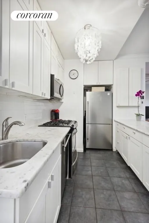 New York City Real Estate | View 170 West 89th Street, 2D | Kitchen | View 5